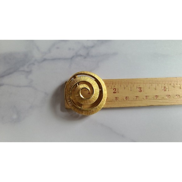 Vintage Gold Tone Spiral Brooch - Picture 9 of 10